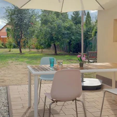 Villa Nadin Apartman Haz